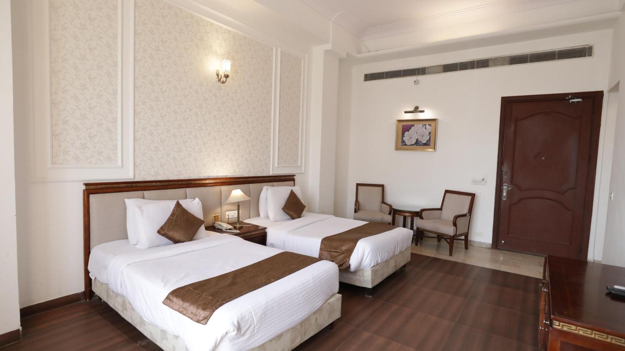 Hotel Merwara Estate- A Luxury Heritage Resort Ajmer Buitenkant foto