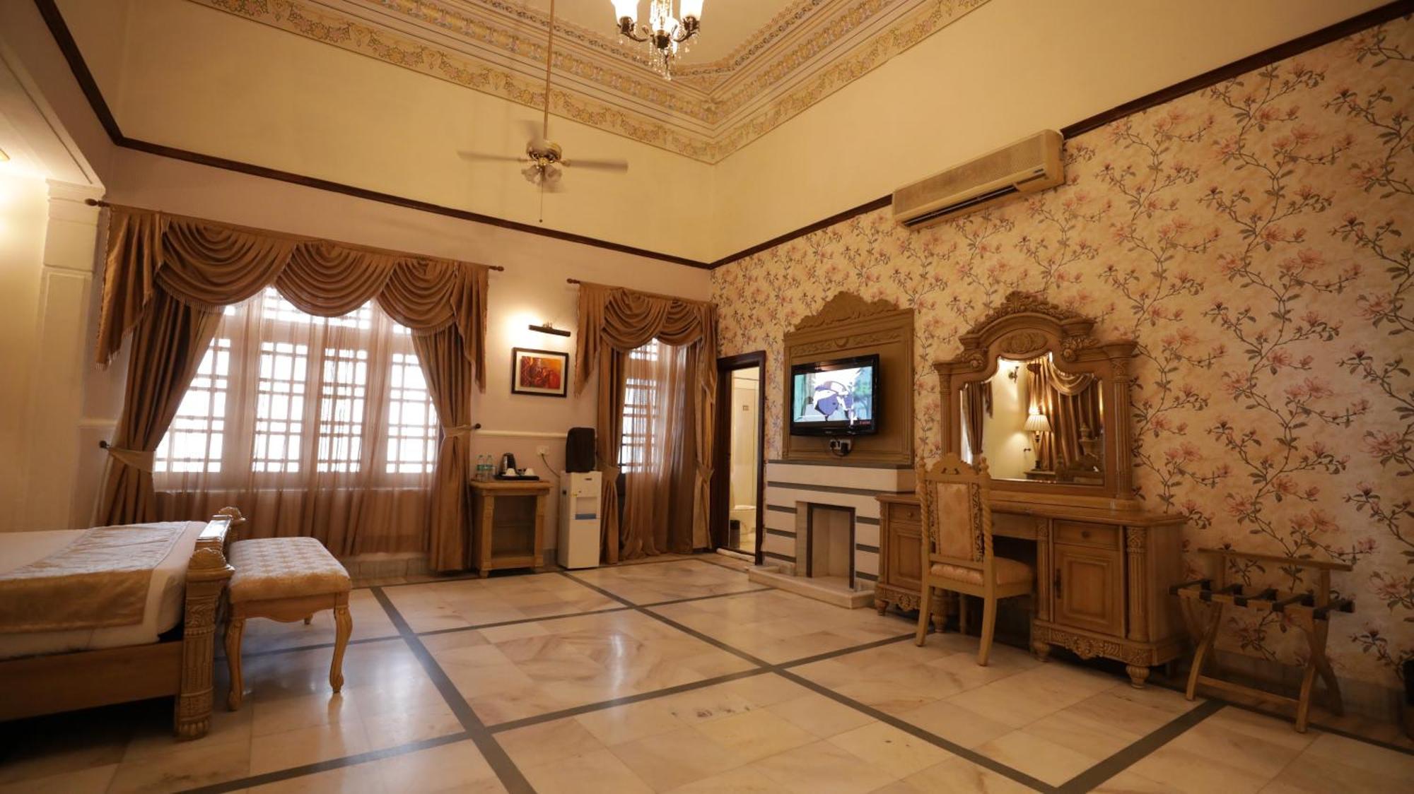 Hotel Merwara Estate- A Luxury Heritage Resort Ajmer Buitenkant foto