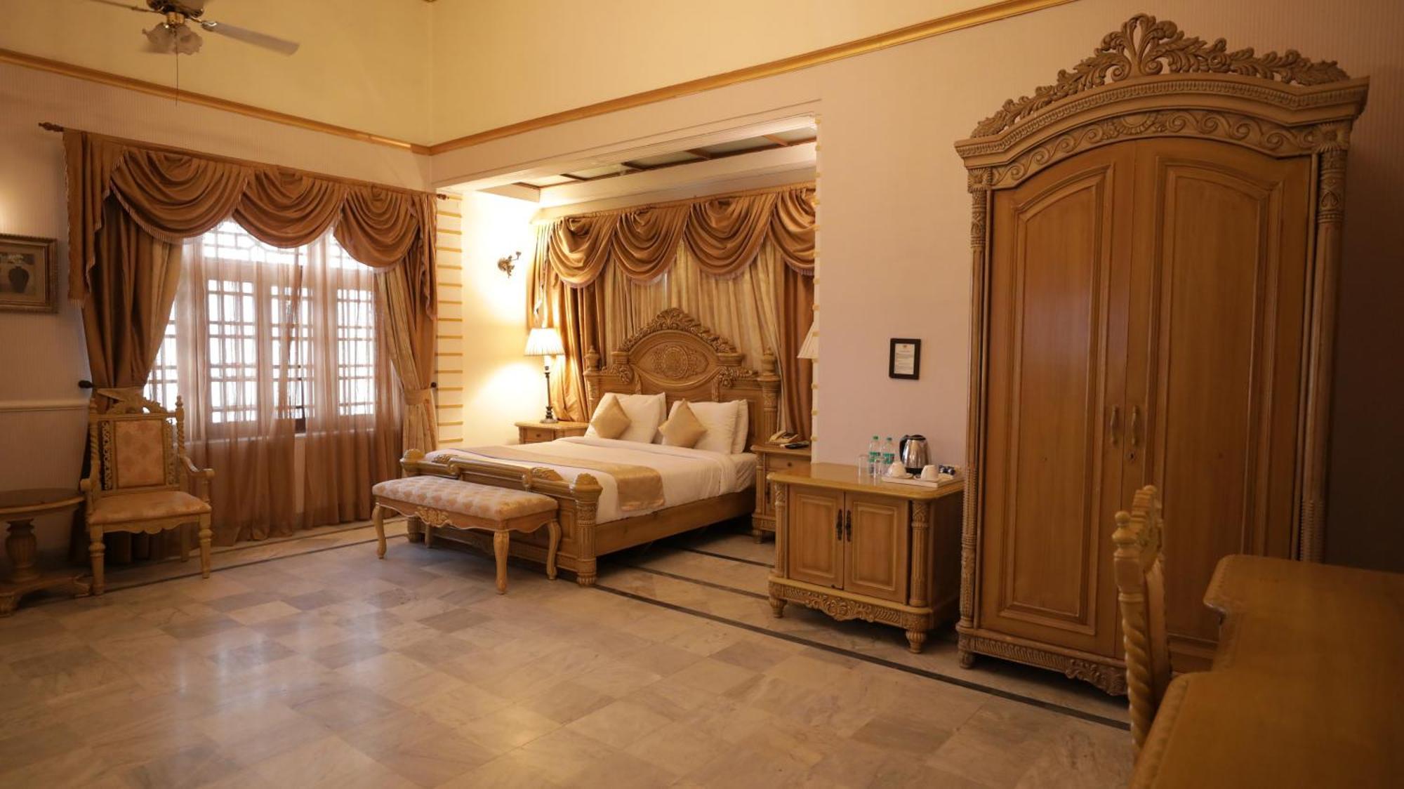 Hotel Merwara Estate- A Luxury Heritage Resort Ajmer Buitenkant foto