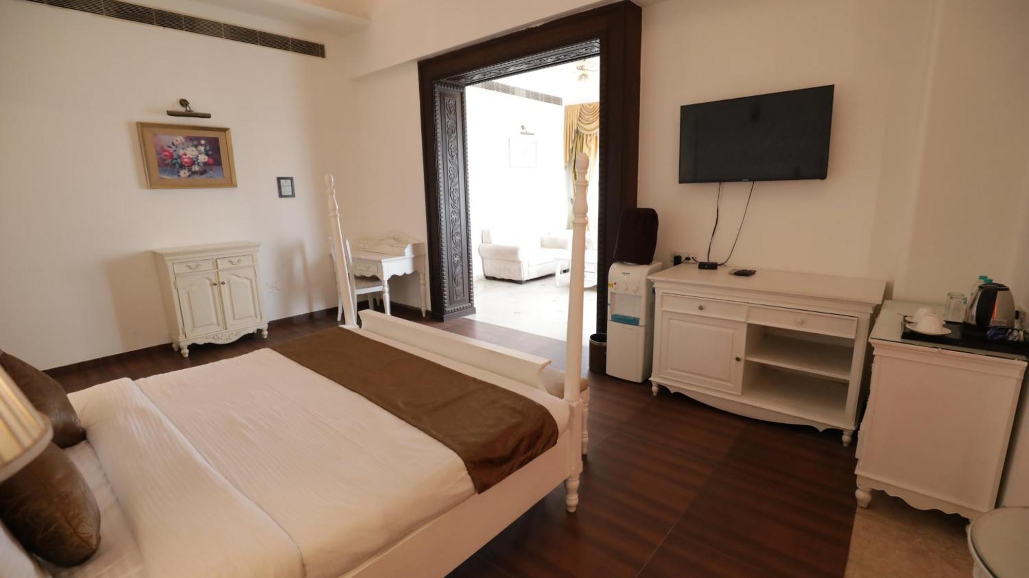 Hotel Merwara Estate- A Luxury Heritage Resort Ajmer Buitenkant foto