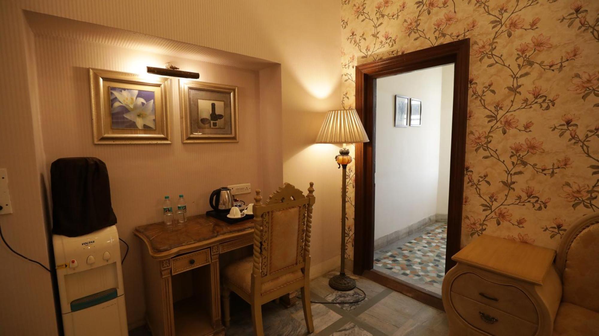 Hotel Merwara Estate- A Luxury Heritage Resort Ajmer Buitenkant foto