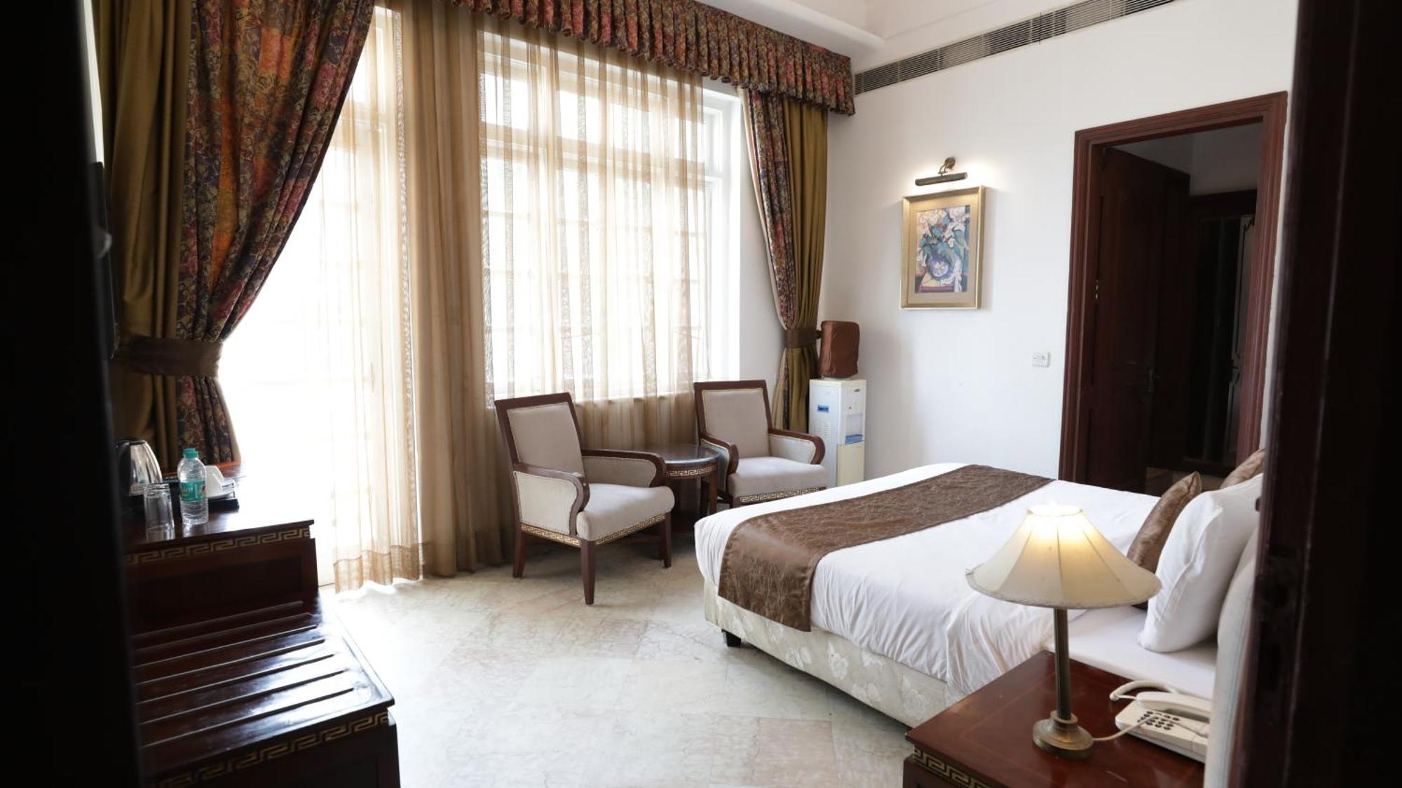 Hotel Merwara Estate- A Luxury Heritage Resort Ajmer Buitenkant foto